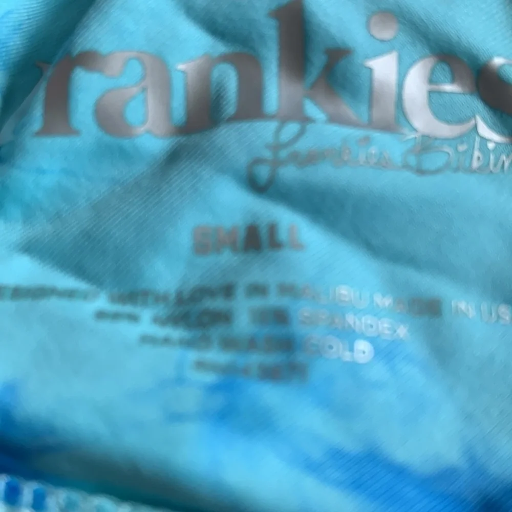 Frankie’s bikinis Liam top in aqua